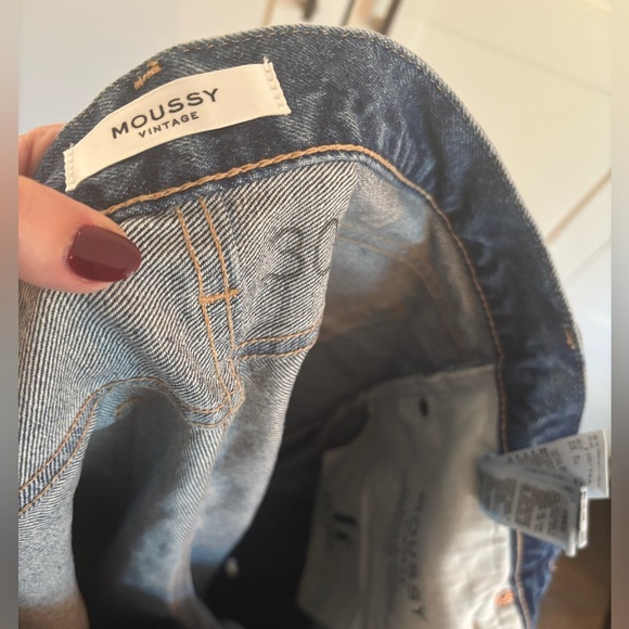 Moussy Vintage Jeans with Distressed Hem, Size 30 - Picture 3 of 5
